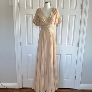 TS Couture Mother of the Bride Pleated Flutter Sleeves Feather Cream Gown Size 6
